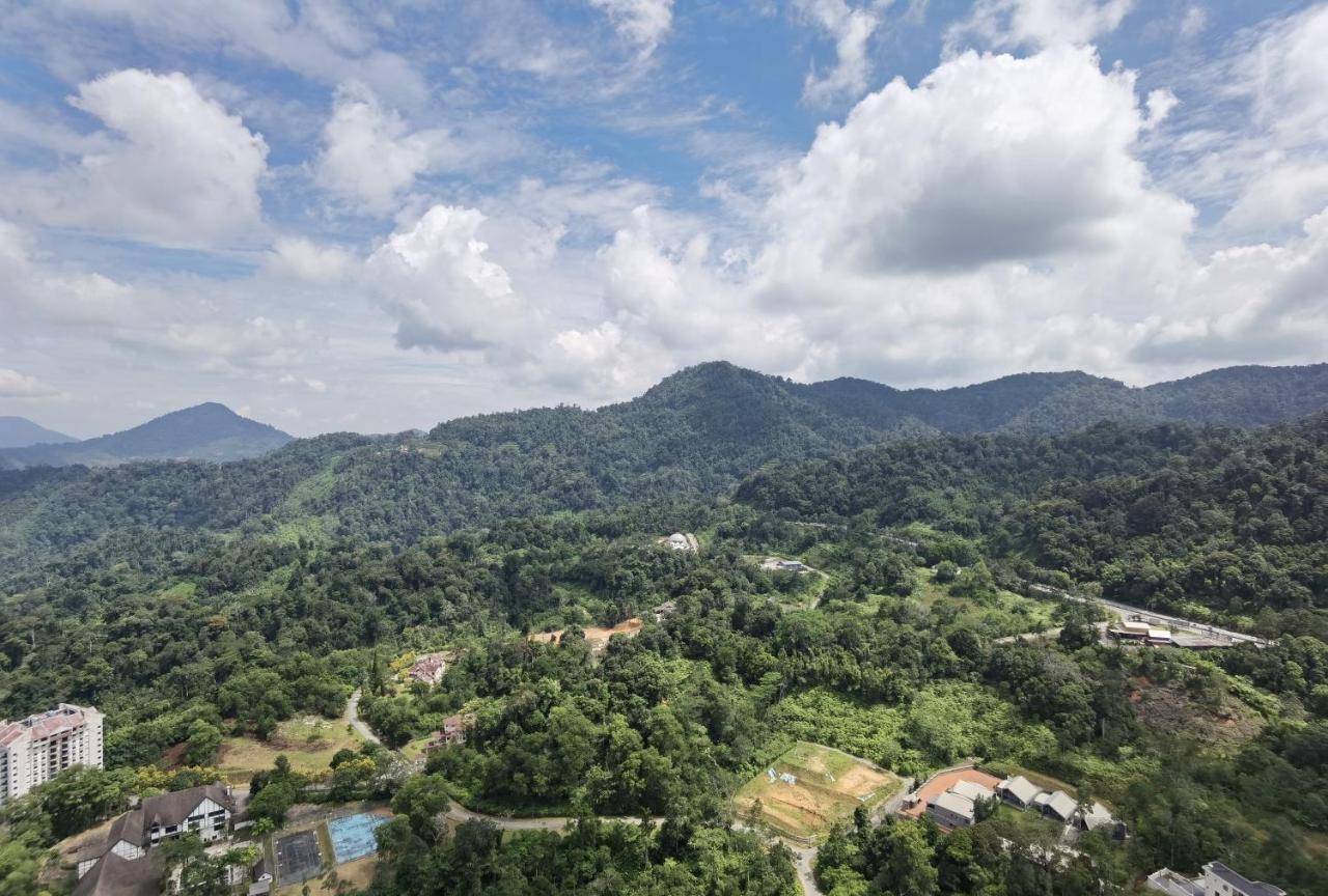 Windmill Upon Hills Luxurious Sky Villa 360 Sky Pool Heated Pool Mountainous Genting View Genting Highland By Heritage Genting Highlands Kültér fotó