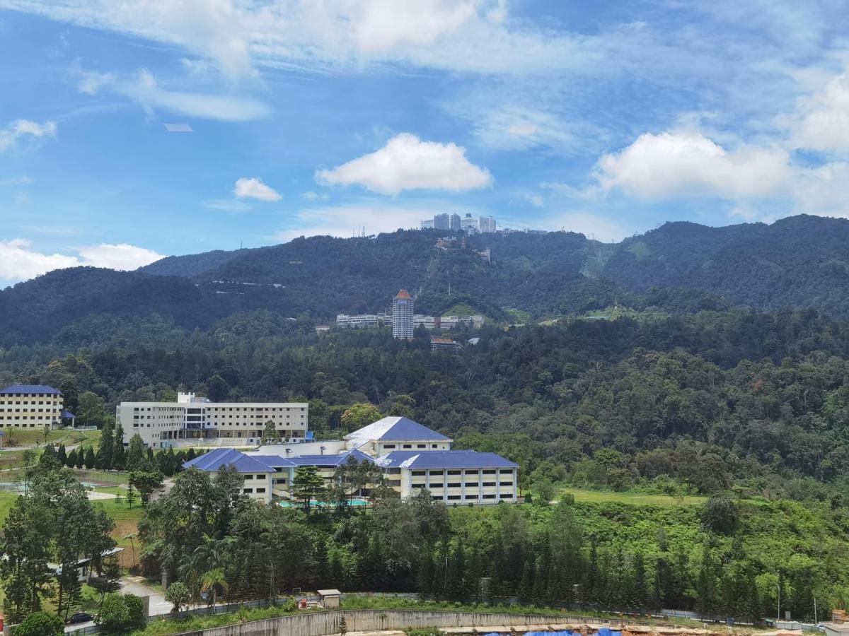 Windmill Upon Hills Luxurious Sky Villa 360 Sky Pool Heated Pool Mountainous Genting View Genting Highland By Heritage Genting Highlands Kültér fotó