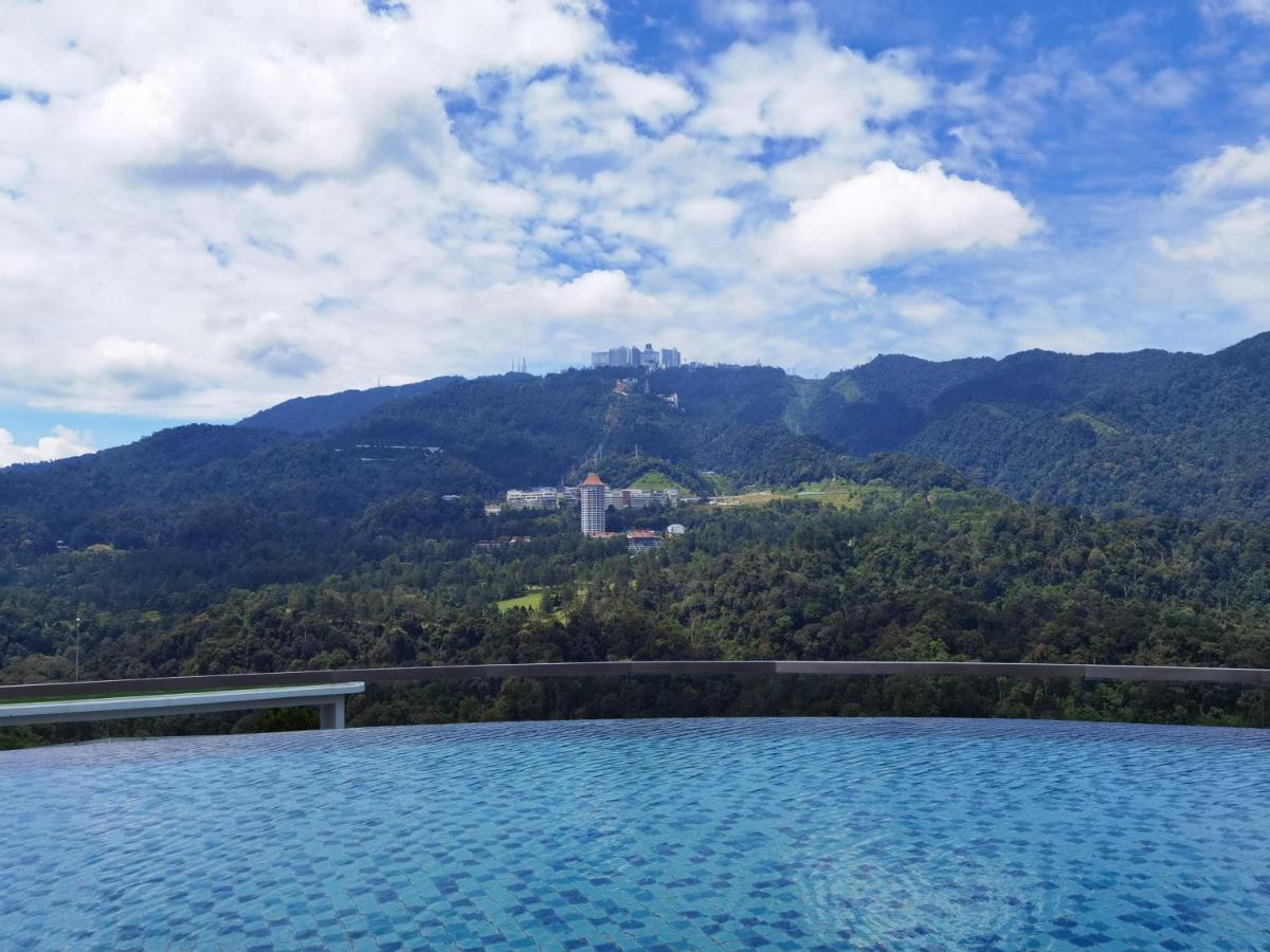 Windmill Upon Hills Luxurious Sky Villa 360 Sky Pool Heated Pool Mountainous Genting View Genting Highland By Heritage Genting Highlands Kültér fotó